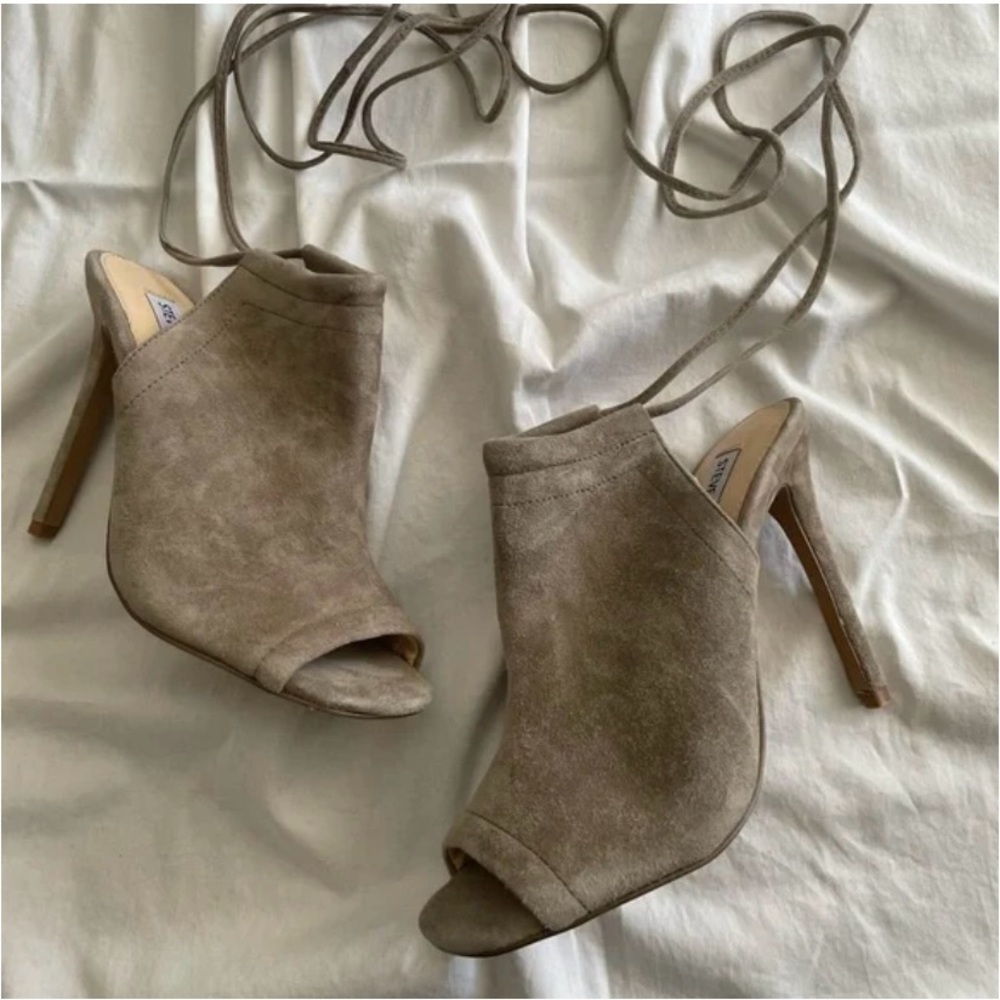 Steve Madden Taupe Suede Lace-Up Sandals